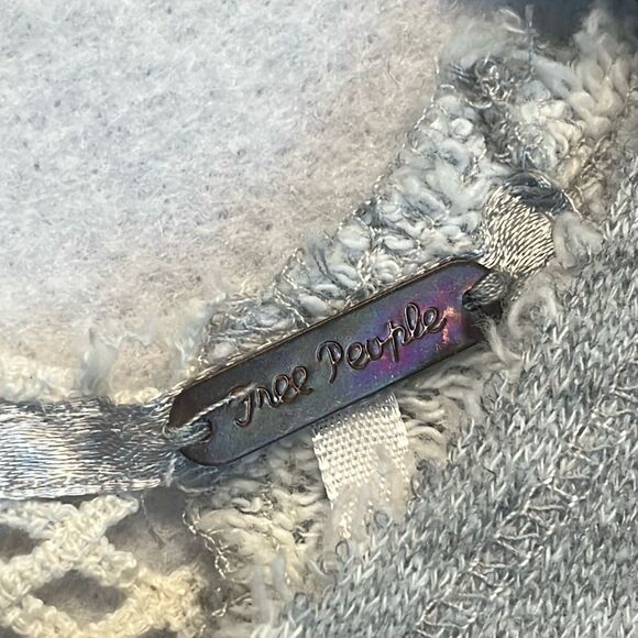 FREE PEOPLE Sweatshirt Women's XS Gray Cream Victorian Lace Crochet Open Back - Picture 6 of 11